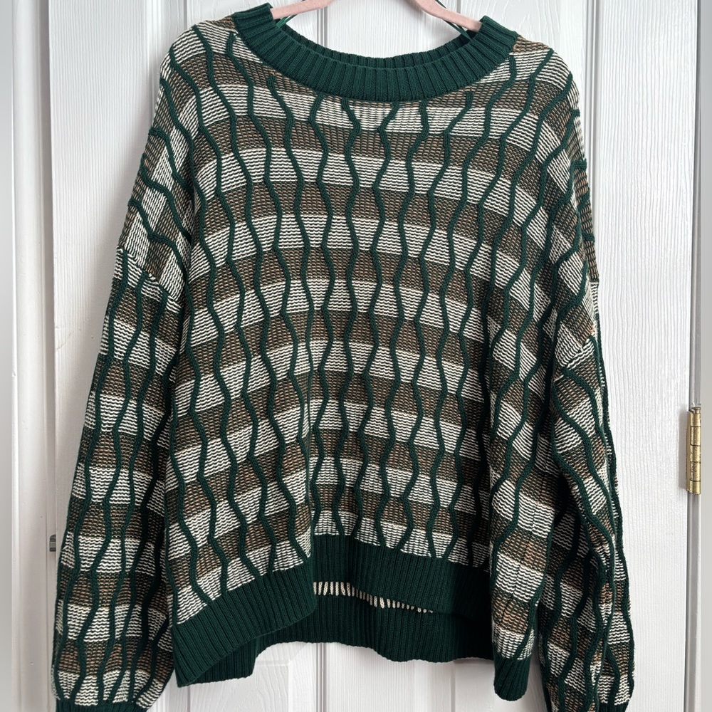 Oversized green and yellow knit 90s sweater vibes